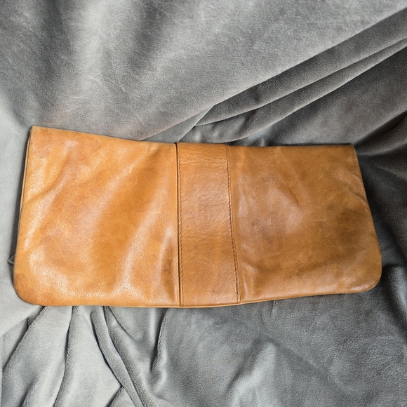 Vintage 90s 'Hobo' Camel Tan Leather Large Fold-Over Clutch - Picture 6 of 12